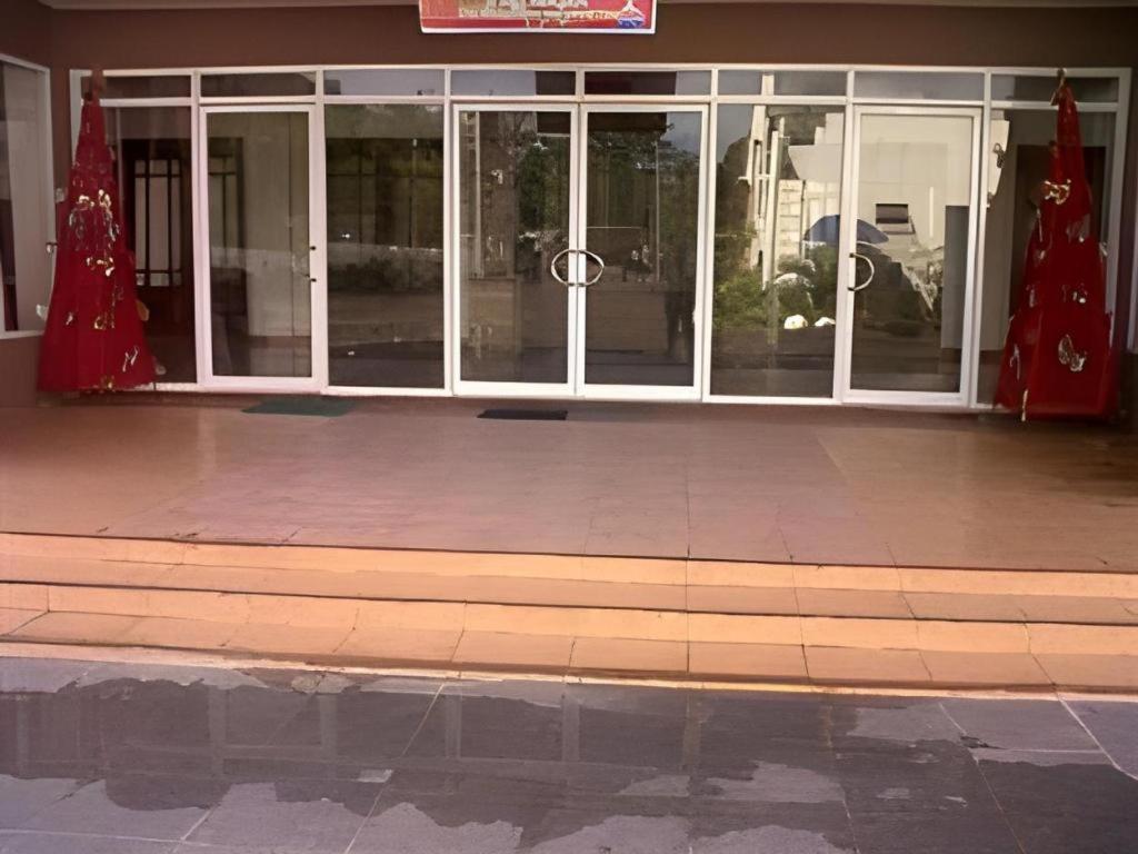 Regal Plaza Hotel Nabua Extérieur photo